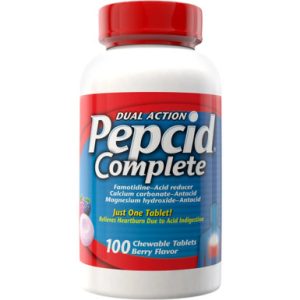 Pepcid Complete Dual Action, Berry Geschmack Kautabletten, 100 Stück, Säurereduzierer + Antazida, schnelle Sodbrennen Erleichterung
