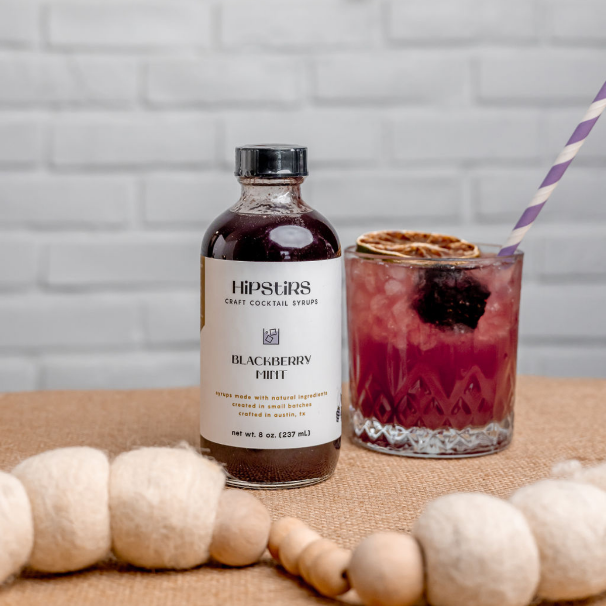 Flüssige Alchemistensirupe – HipStirs Brombeere Minze Cocktailsirup
