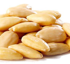 Blanched ganze Mandeln