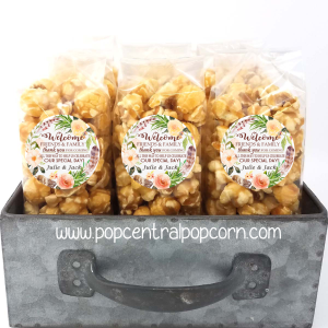 Blumen und Federn – Willkommen Hochzeit Popcorn favors