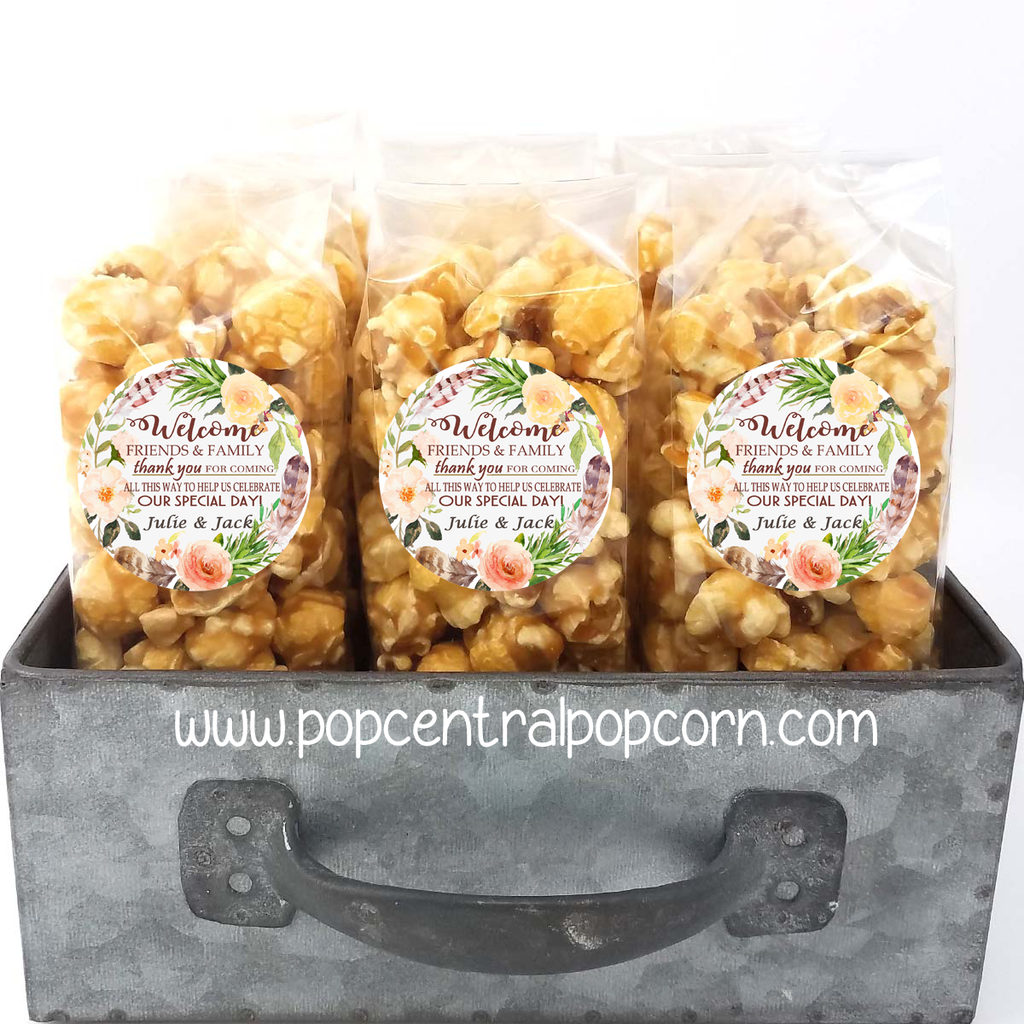 Blumen und Federn – Willkommen Hochzeit Popcorn Gefälligkeiten