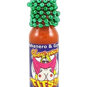 Zeigen Sie Ihre Titten! Chilisauce w / Mardi Gras Perlen, 5oz