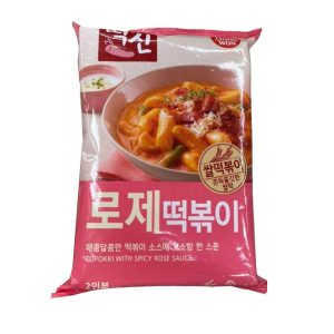 Dong Won Topokki with würzige Rosensoße