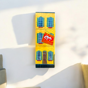 Linda Amtmann Wooden Planks The Horse gelb