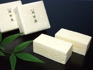 Tsukisekai – Traditionelle japanische Konfektion aus Toyama von Tsukisekai Honpo