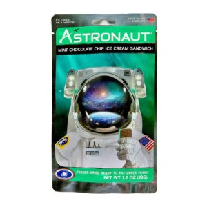 Astronaut Minze Schokolade Chip Eiscreme Sandwich