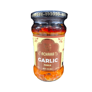 tiefe Achaar Knoblauchgurke