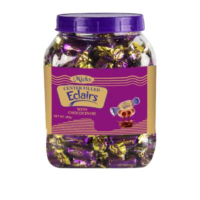 Nyra Zentrum gefüllt Eclairs Glas